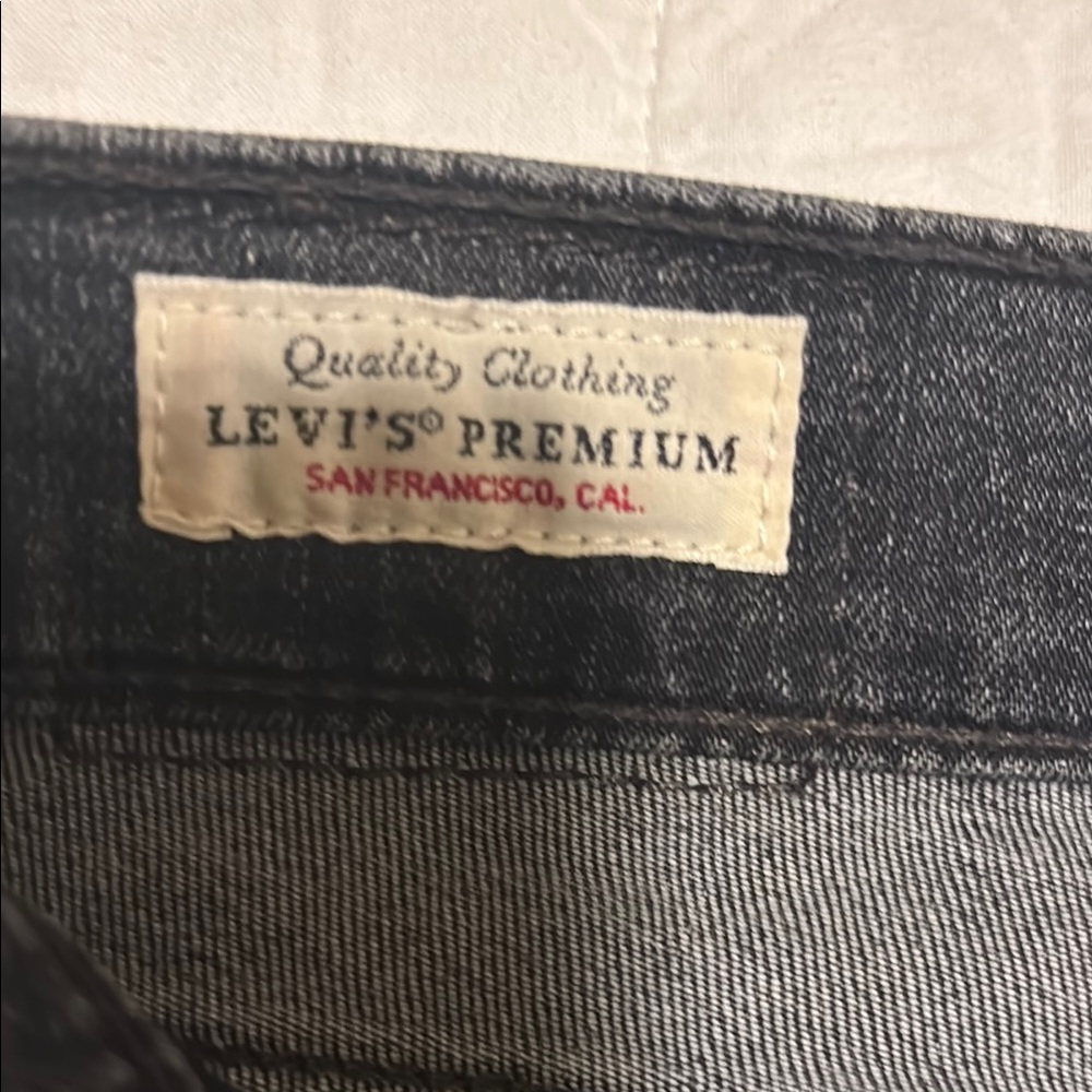 Levi's 724 High Rise straight leg Dark Gray/ black Jeans